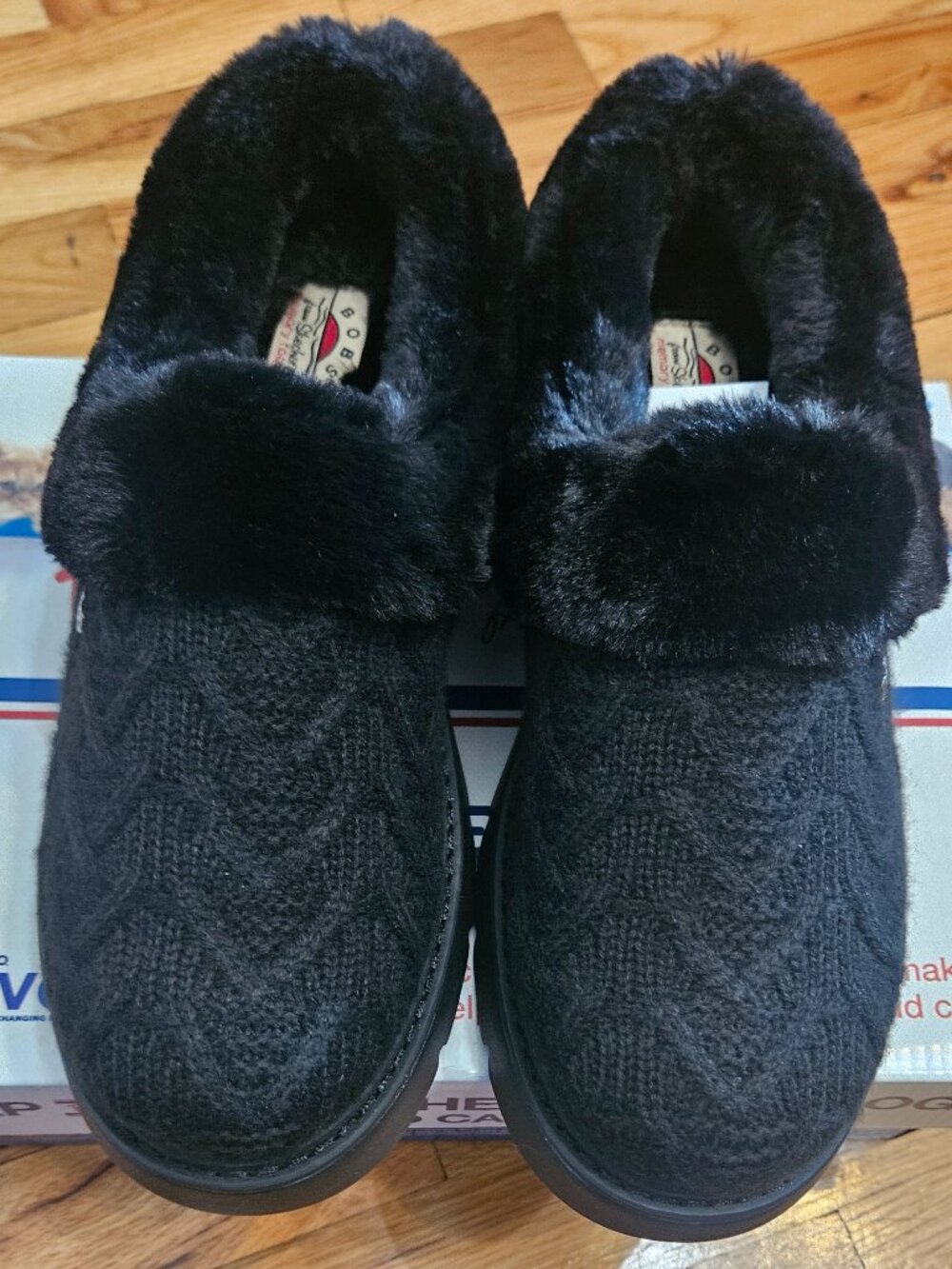 Skechers Women's BOBS Keepsakes Lite Warm Greetings Slippers